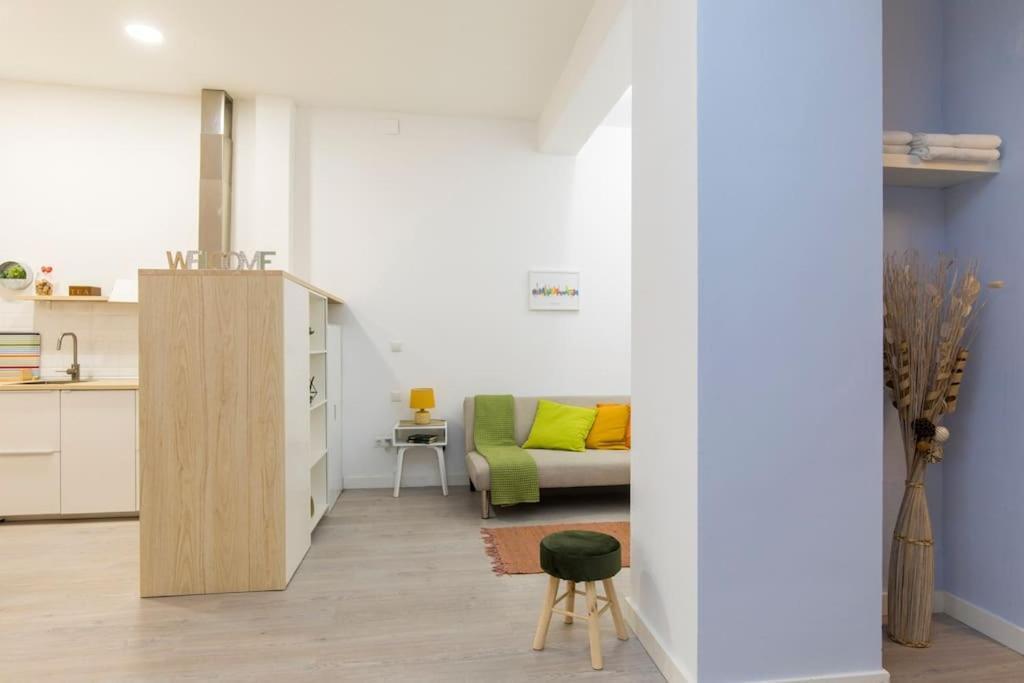 Moderno Apartamento En Casco Historico + Desayuno! サラゴサ エクステリア 写真